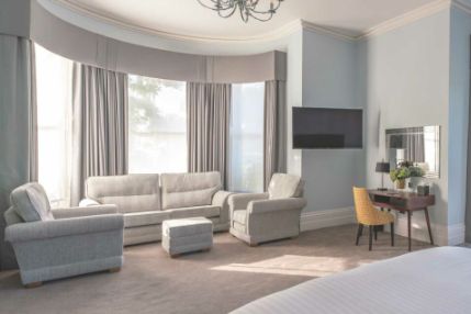 Junior-Suite-1536x636