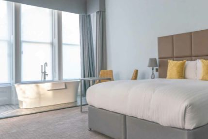 Junior-Suite-room-1536x636