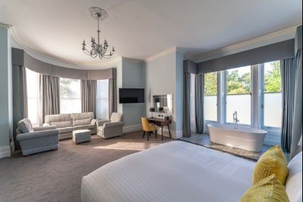 thumbnail_DSC02562-Enhanced-NR